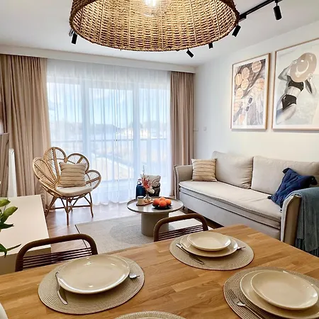 Odnowa M16 Basen I Jacuzzi *