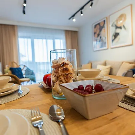 Odnowa M16 Basen I Jacuzzi * Dziwnów