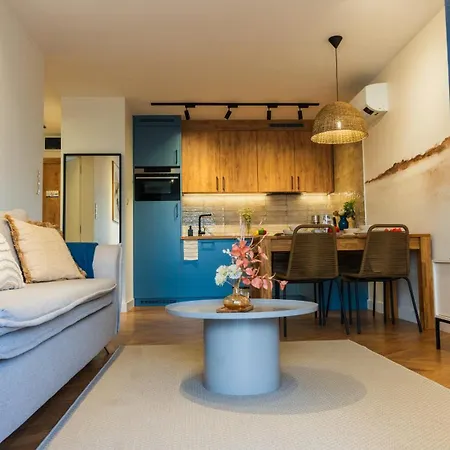 Odnowa M16 Basen I Jacuzzi *