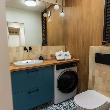 Odnowa M16 Basen I Jacuzzi * Dziwnów