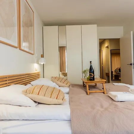 Odnowa M16 Basen I Jacuzzi * Dziwnów