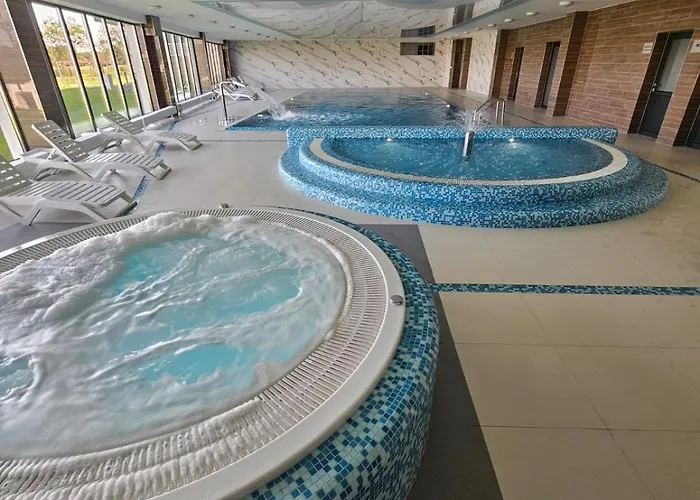 Odnowa M16 Basen I Jacuzzi * Dziwnów