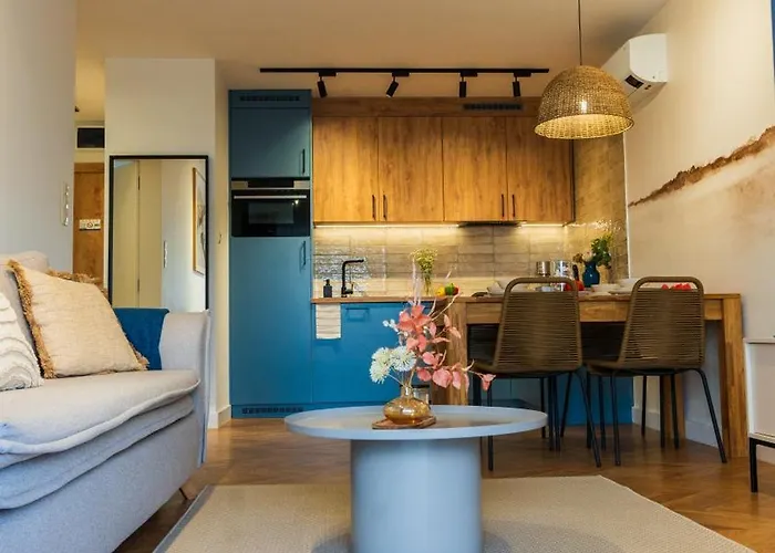 Odnowa M16 Basen I Jacuzzi *