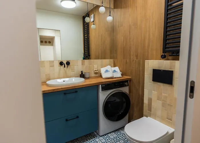 Odnowa M16 Basen I Jacuzzi * Dziwnów