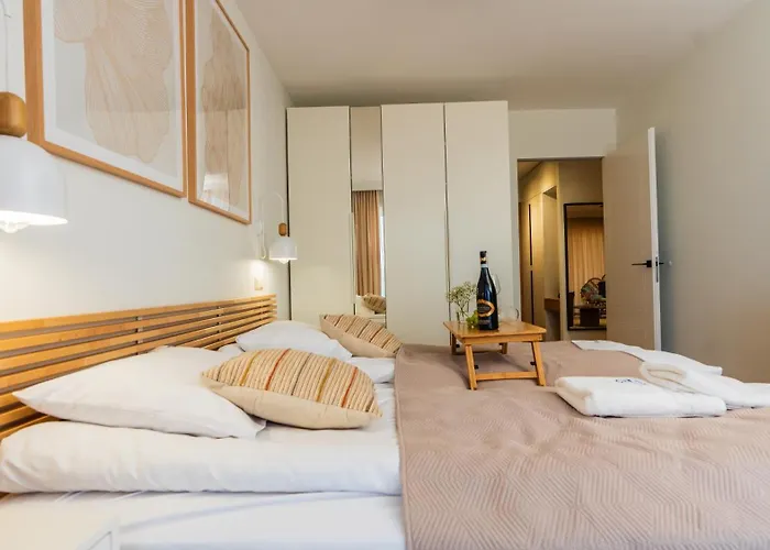 Odnowa M16 Basen I Jacuzzi * Dziwnów